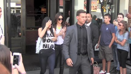 Kendall Jenner & Kylie Jenner are HOT at PacSun in Soho, NYC