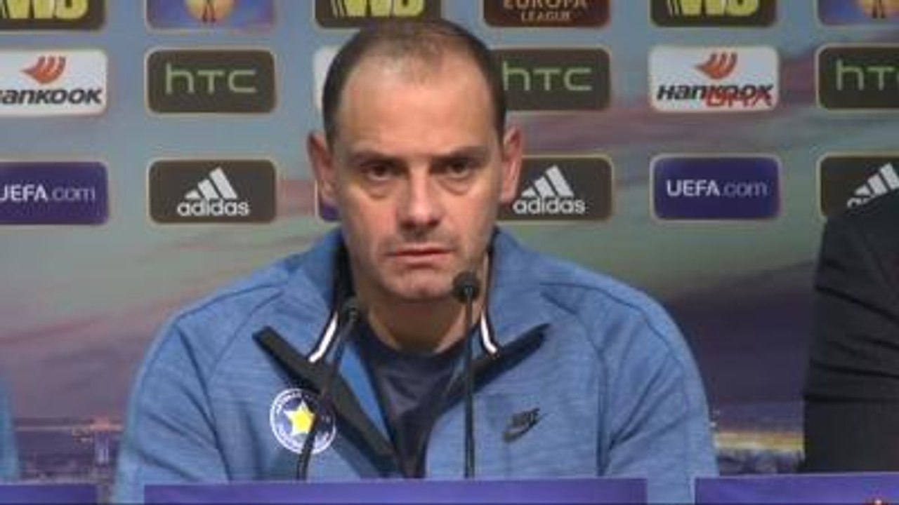 Asteras Trıpolıs'te Teknik Direktör Staıkos Vergetıs Beşiktaş Maçı Öncesi Basın Toplantısı Düzenledi