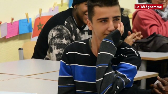 Saint-Brieuc. 11 élèves diplômés pour leurs progrès en français