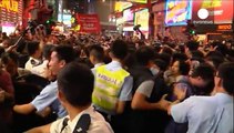 اعتقال بعض قادة الاحتجاج في هونغ كونغ