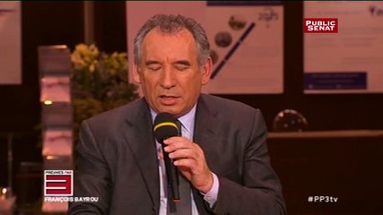 François Bayrou : "Je ne pratique pas du tout le trampoline"