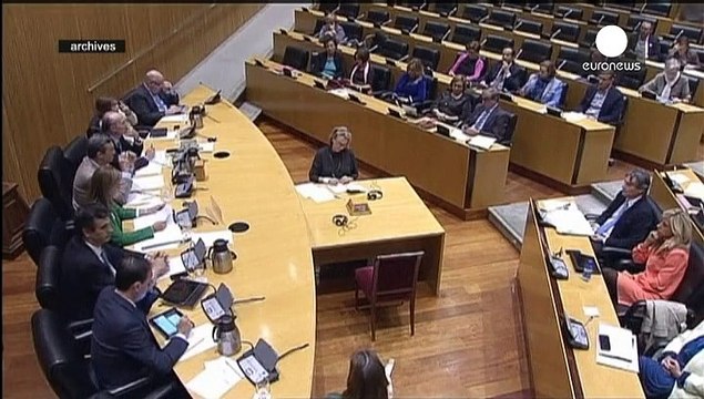 Коррупционный скандал и Эбола отправили в отставку министра здравоохранения Испании