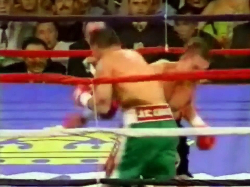 Julio Cesar Chavez vs Kostya Tszyu  2000-07-29