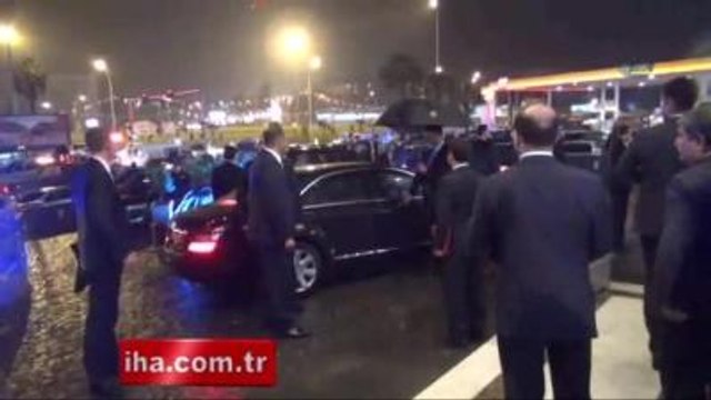 Davutoğlu Sivil Toplum Kuruluşları ile Toplantı Yaptı