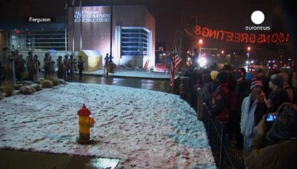 Ferguson'da vurulan siyahi gencin annesi sessizliğini bozdu