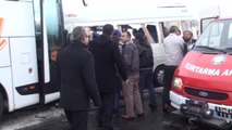 Öğretmenleri Taşıyan Araçla Otobüs Çarpıştı