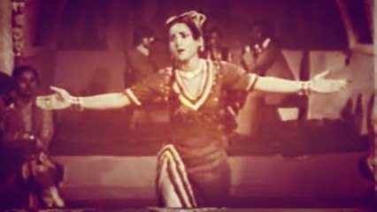 Gulnar Begum - Da Cha Da Meene Pa Naghmo Kw Yama