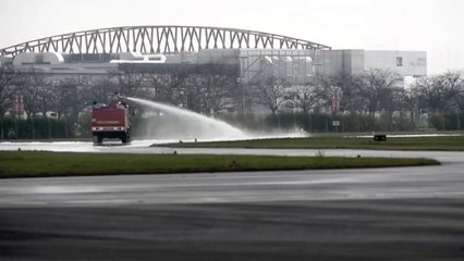 Les images de l'atterrissage d'urgence à Bron