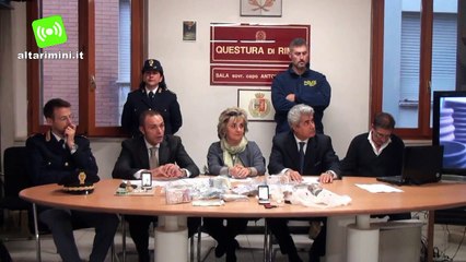 Video herunterladen: Intervista: spaccio tra Rimini e Provincia dal 1989, la Polizia 'un vero e proprio impero'