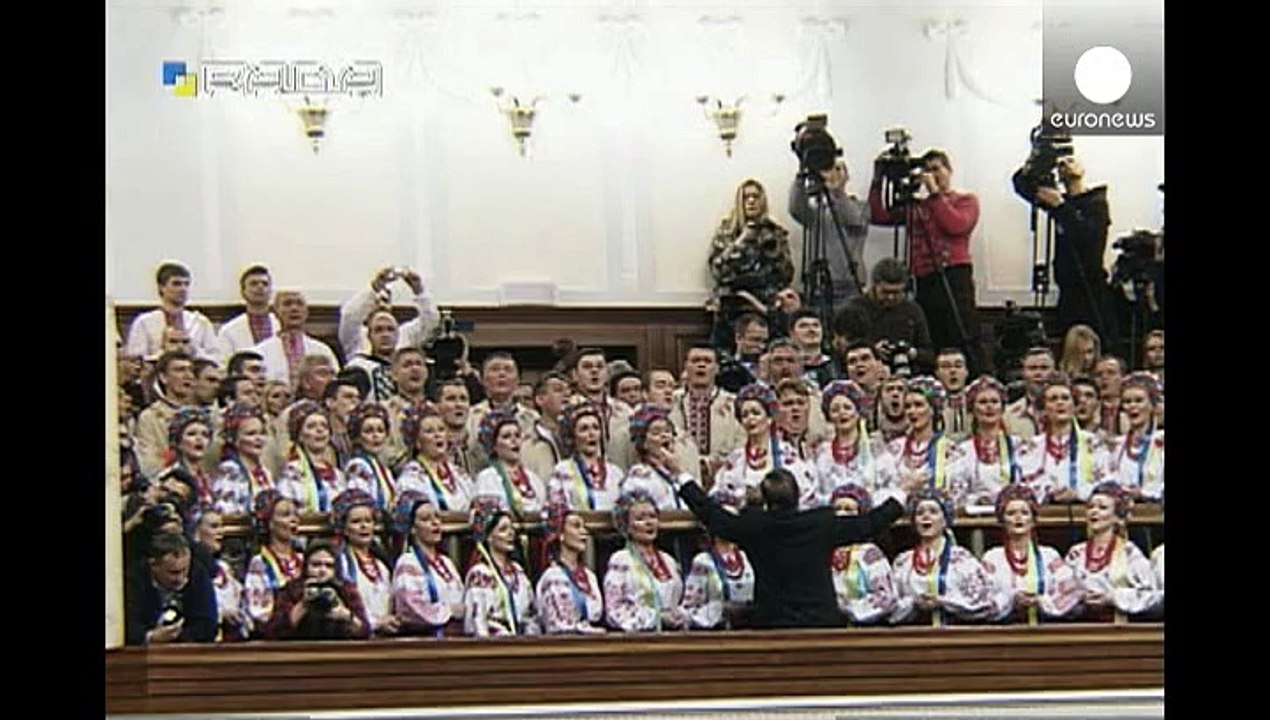 Ukraine: Neues Parlament eingeschworen