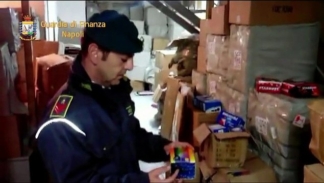 Napoli – Sequestrati circa 2 milioni di fuochi d’artificio cinesi (27.11.14)