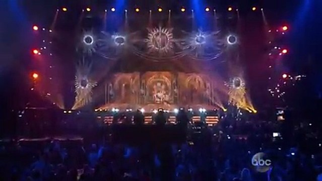 Michael Jackson «réapparaît» !