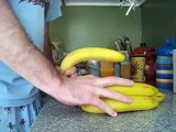 Comment ouvrir une banane ?