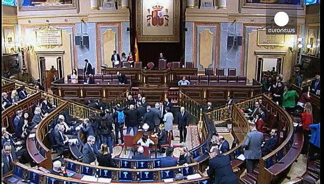 Премьер Испании Мариано Рахой ответил перед парламентом за коррупцию