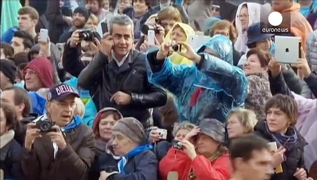 Папа Франциск молитиметься за мир у Туреччині