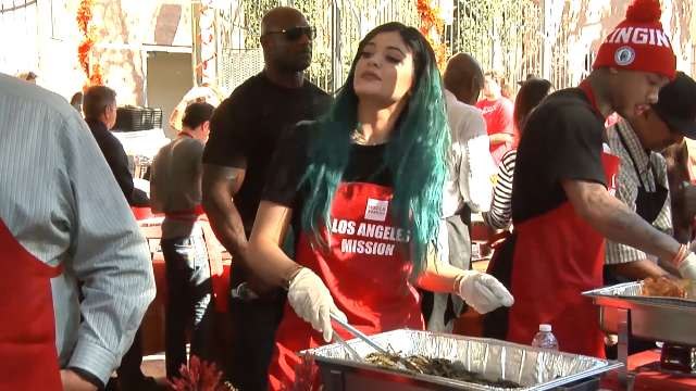 Kylie Jenner Gives Back For Thanksgiving