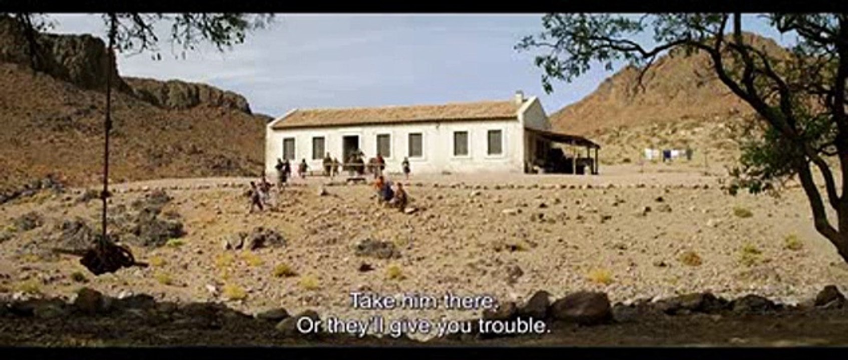 Far From Men - Fragman
