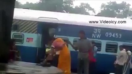 Beaware such a girl..Larki se Badtaamzy ka anjaam