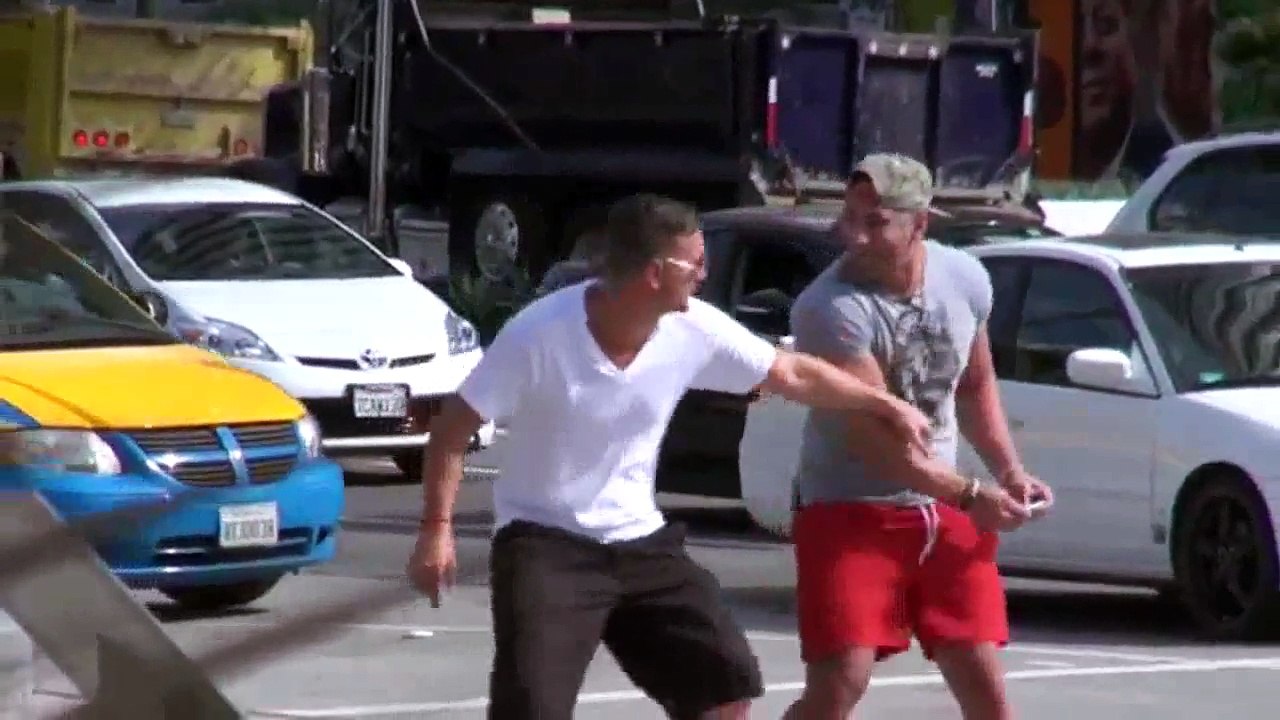 Funny People iphone 6 bending