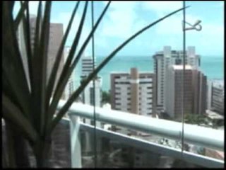 Imóveis e Cia | 26.03.2013 | CORTINA DE VIDRO