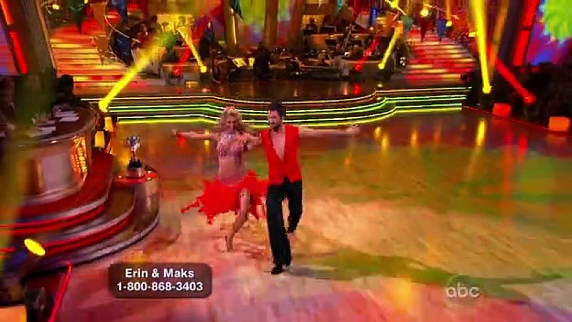 Erin Andrews Dancando Com O Apresentador Das Estrelas GIF Keo Motsepe