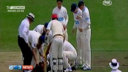 R.I.P...!! Phil Hughes นักคริกเก็ตชาว "ออสซี่" ที่ถูกบอลพุ่งกระแทกเข้าที่ศีรษะระหว่างแข่งเกมลีก เมื่อวันอังคารที่ผ่านมา เสียชีวิตแล้ว หลังหลับเป็นเจ้าชายนิทราอยู่ 2 วัน