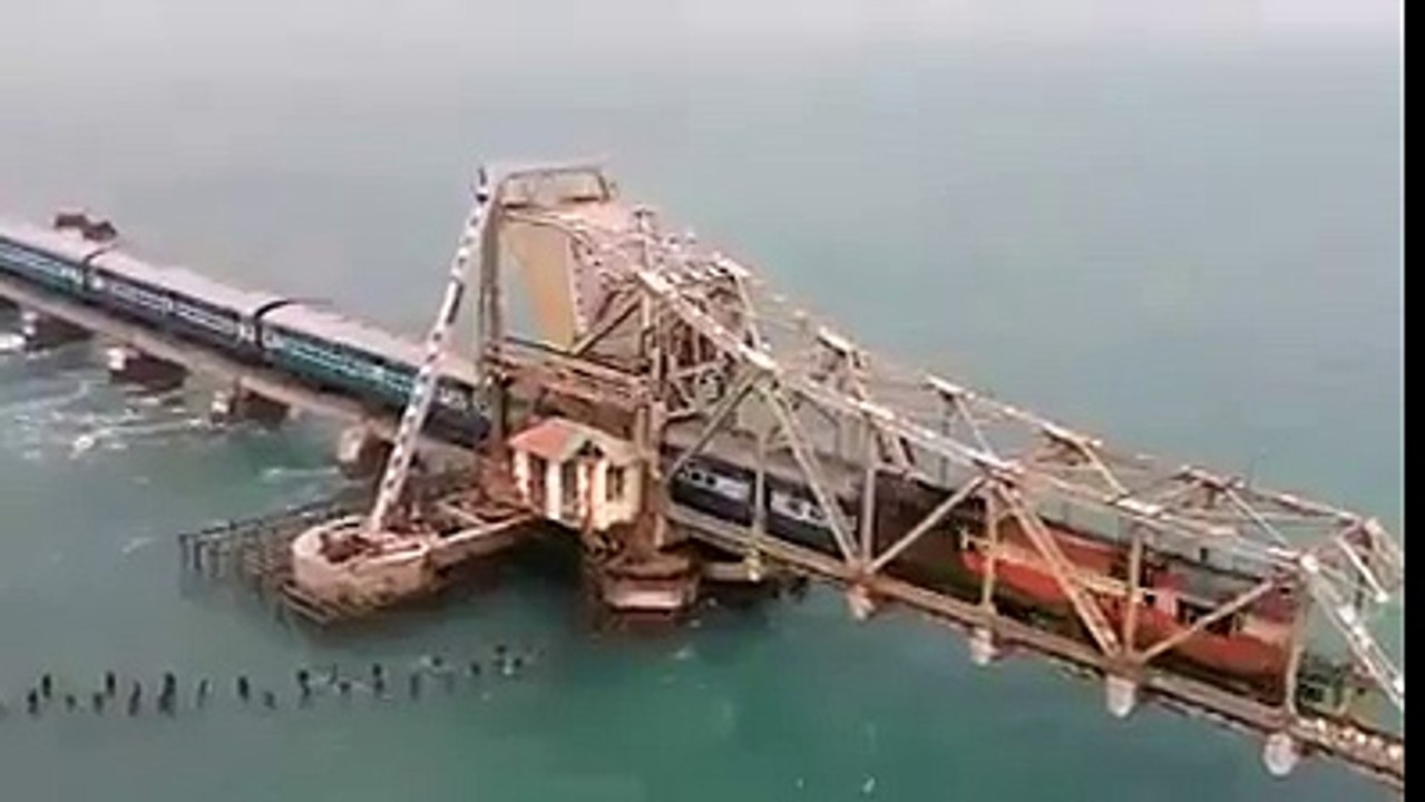 train passing from big river