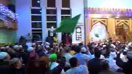 19th International Mehfil-e-Naat Conference 2014 (Manchester)-owais raza qadri [Naat Collection]