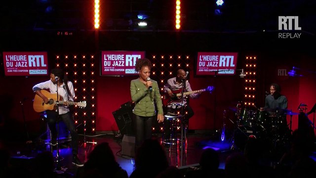 Lisa Simone interprète Revolution pour L'Heure du Jazz