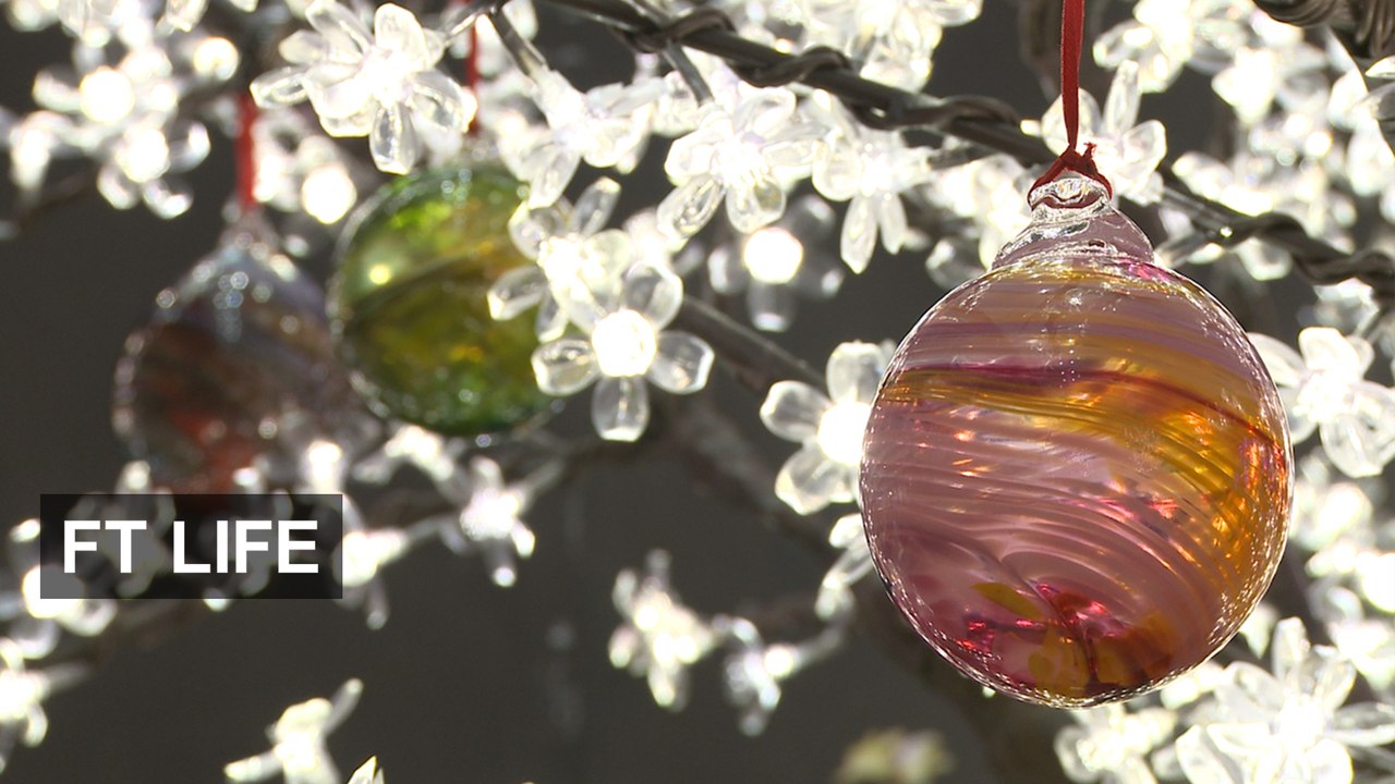 Blowing the perfect Christmas bauble