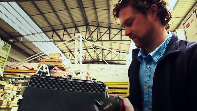 Canon Professional Network EOS extremes stopping time with 50 EOS 1D X DSLRs (HD)