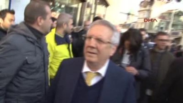 Fenerbahçe Başkanı Yıldırım ve Futbolcular, Fenerium Ortaköy Mağazası'nın Açılışına Katıldı