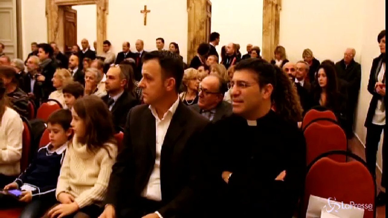 ‘Il nostro Papa’ presentata prima biografia ufficiale di Papa Bergoglio