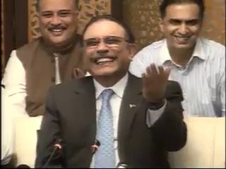 PTI Dharna - Tabdeeli per Zardari Ka reaction