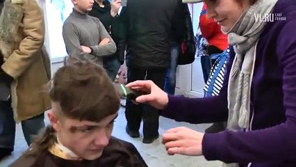 russians opt for bald haircuts