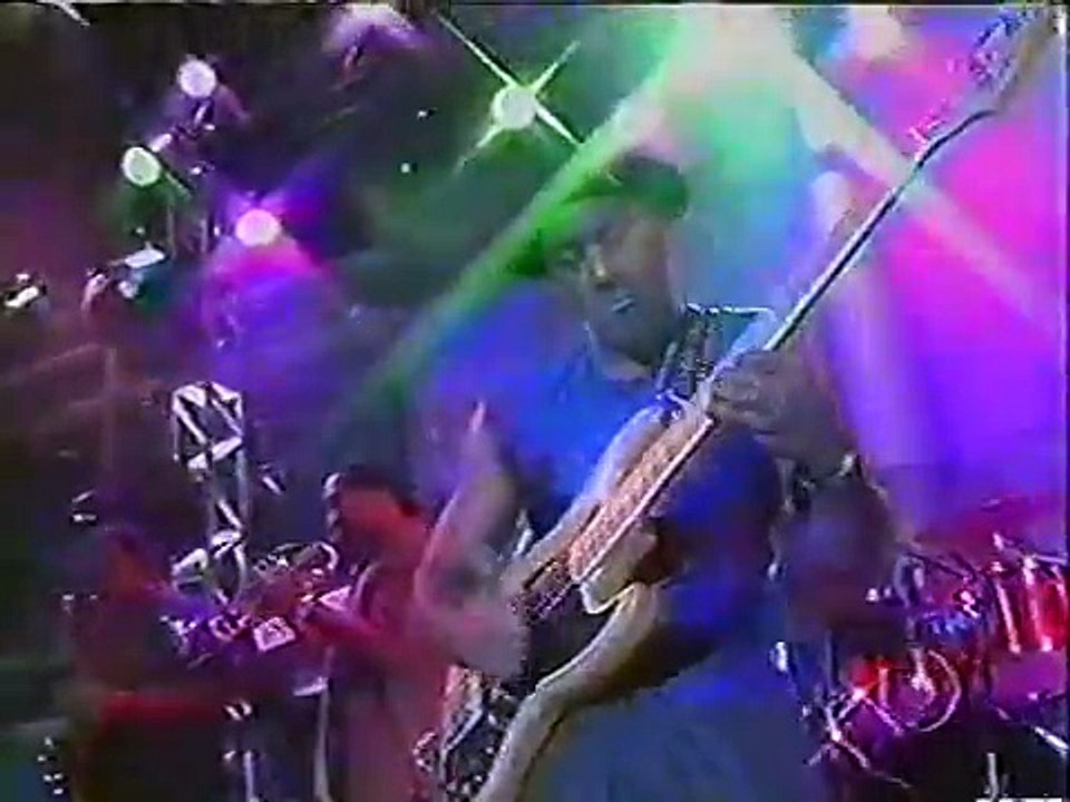 Marcus Miller - Nikki's Groove (2001-11-07)