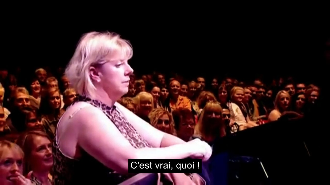 Michael Buble duets with 15 year old boy -- VOSTFR