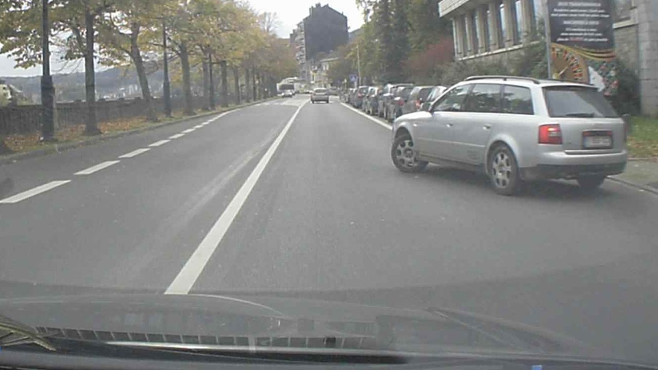 Accident évité de justesse ! (Belgique - Namur) [Caméra embarquée Car DVR Dashcam]