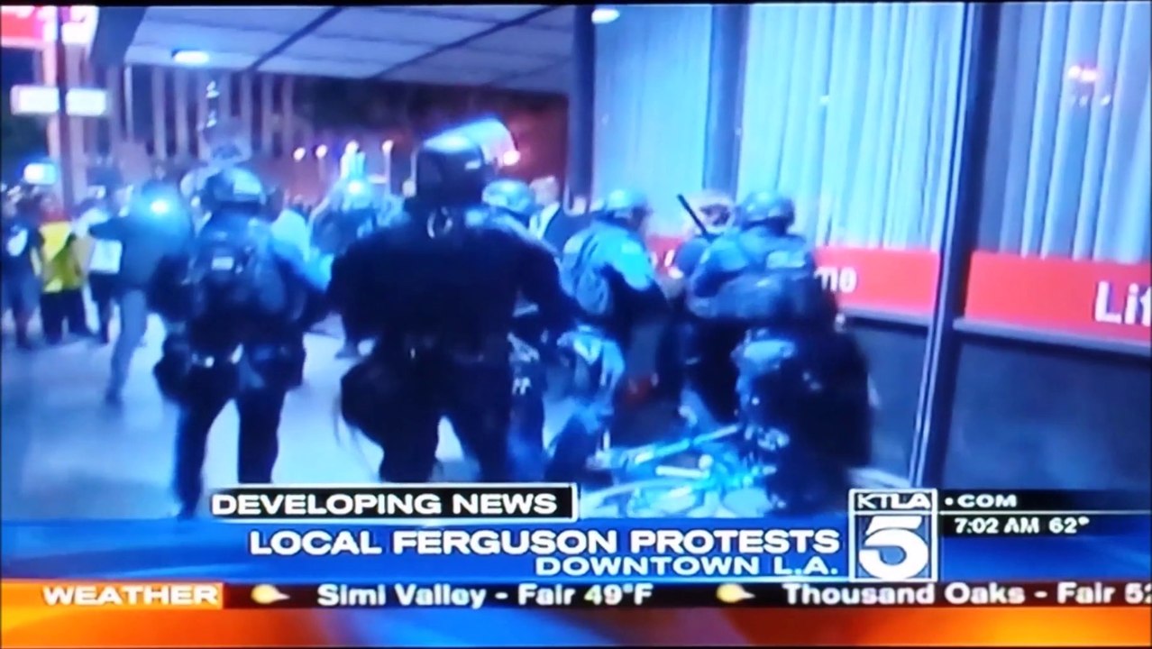 LOS ANGELES FERGUSON PROTESTS. NIGHT 3. OVER 100 PEOPLE ARRESTED.