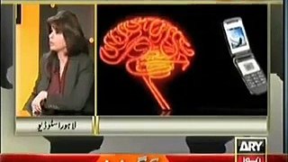 A Young Lady Doctor In Mubashir Luqman Show Khara Sach Gone Crazy While Advising Youth