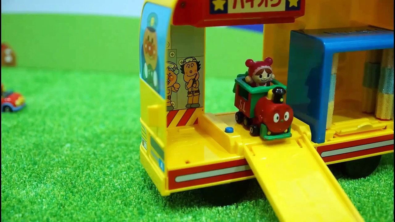 アンパンマンGOGOミニカー おでかけミニカーバス おもちゃアニメ