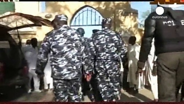 Нигерия: президент обещает покарать террористов, устроивших взрыв в мечети