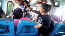 هند؛ استقبال از ویدئوی شجاعت دو خواهر در دفاع از خود در اتوبوس