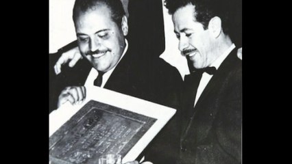 HOMENAJE A MARCO ANTONIO CAMPOS