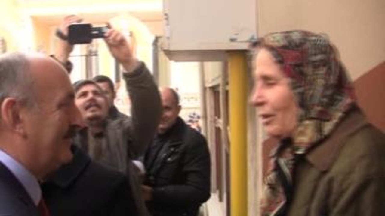 Müezzinoğlu Gazetecilerin Sorularını Cevapladı