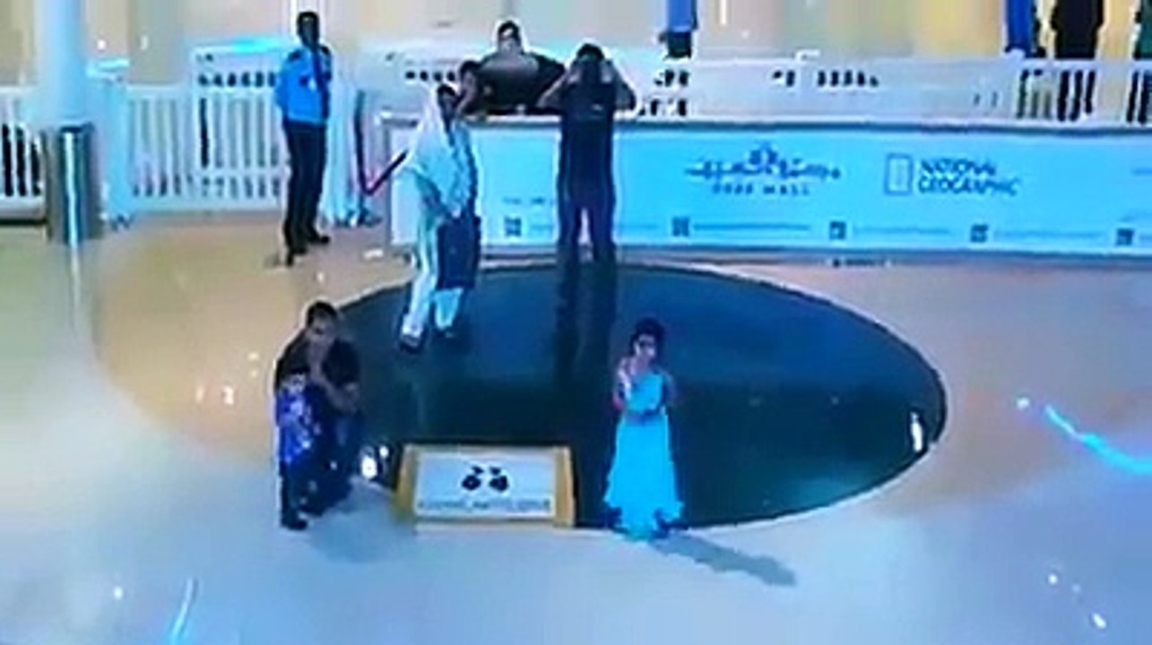 AMAZING MUST WATCH IT  Its Amazing Must Watch & Share It