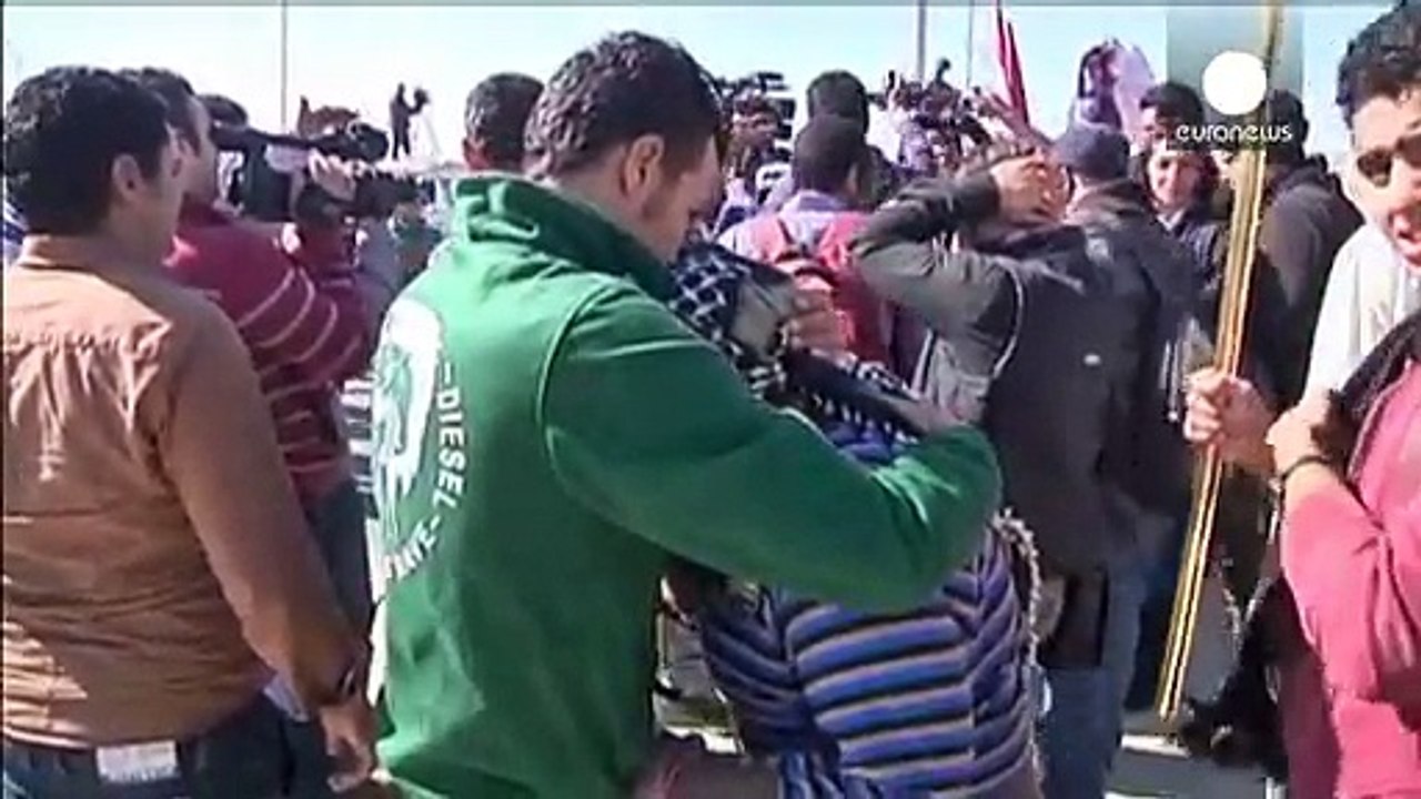 Egyptians divided over Mubarak verdict