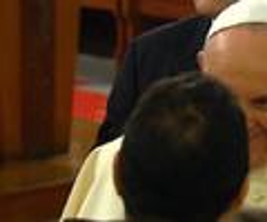 Papa Saint Esprit Katedralinde