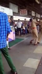 REAL FIGHT BETWEEN INDIAN POLICE