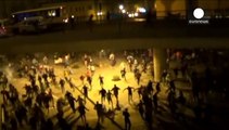 مصر: قتيلان على الأقل في صدامات بين الشرطة ومتظاهرين ضد الحكم ببراءة مبارك